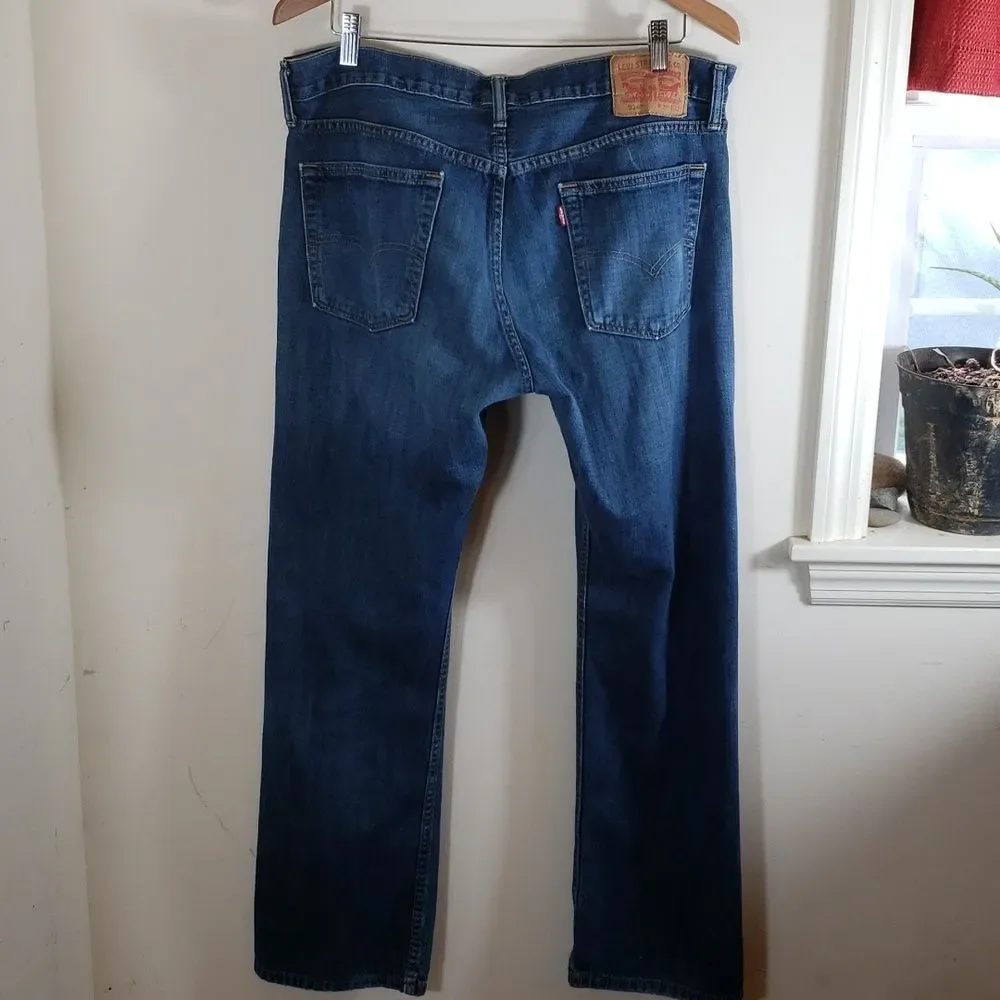 Levi Strauss Men's 514 Blue Straight Leg Jeans Slightly Distressed, 36
